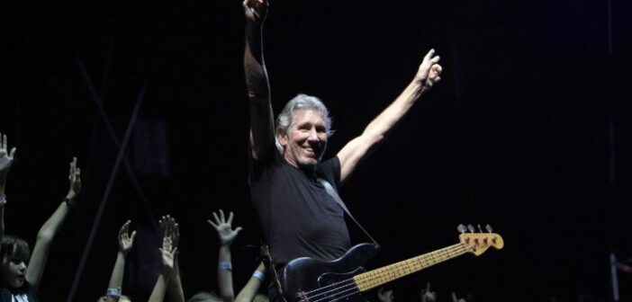 Roger Waters: Biden ‘savaş suçlusu’, Ukrayna’daki yangını körüklüyor