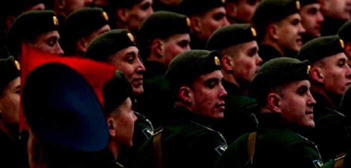 Almanya, seferberlik karşıtı Rus firari askerlere iltica hakkı tanıyacak
