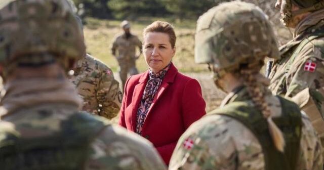 Danimarka kadınları zorunlu askerliğe dahil edecek